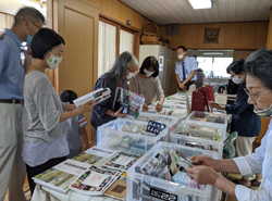 書店販売